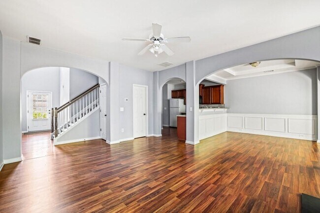 Foto del edificio - 2892 Cross Creek Dr