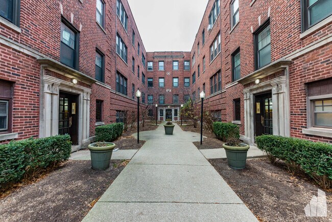 Foto del edificio - 3700 N Sheffield Ave