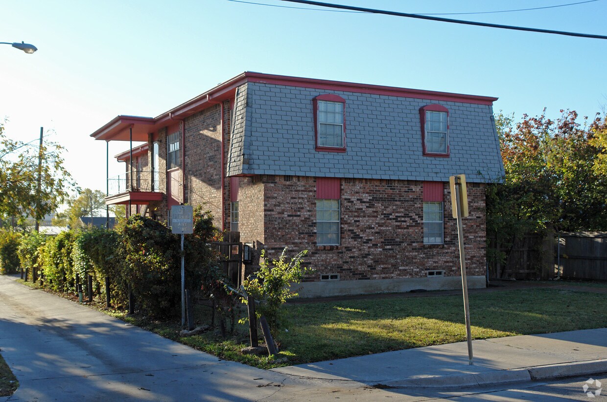 Primary Photo - 3524 Munger Ave
