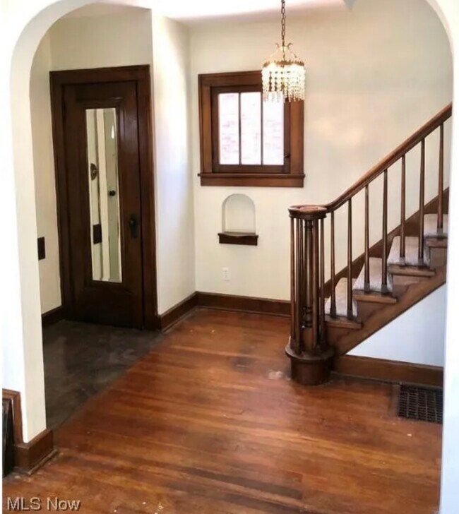 Foto del edificio - 280 Upland Ave