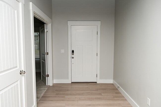 Building Photo - 1254 W 290 S