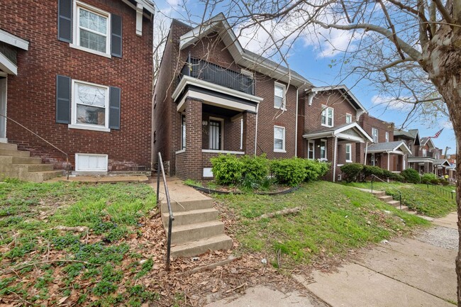 Building Photo - 3230 Delor St