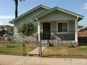 Building Photo - 316 W Cleveland Ave