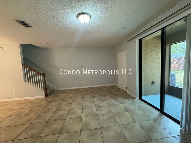 Foto del edificio - Fresh Townhome Available