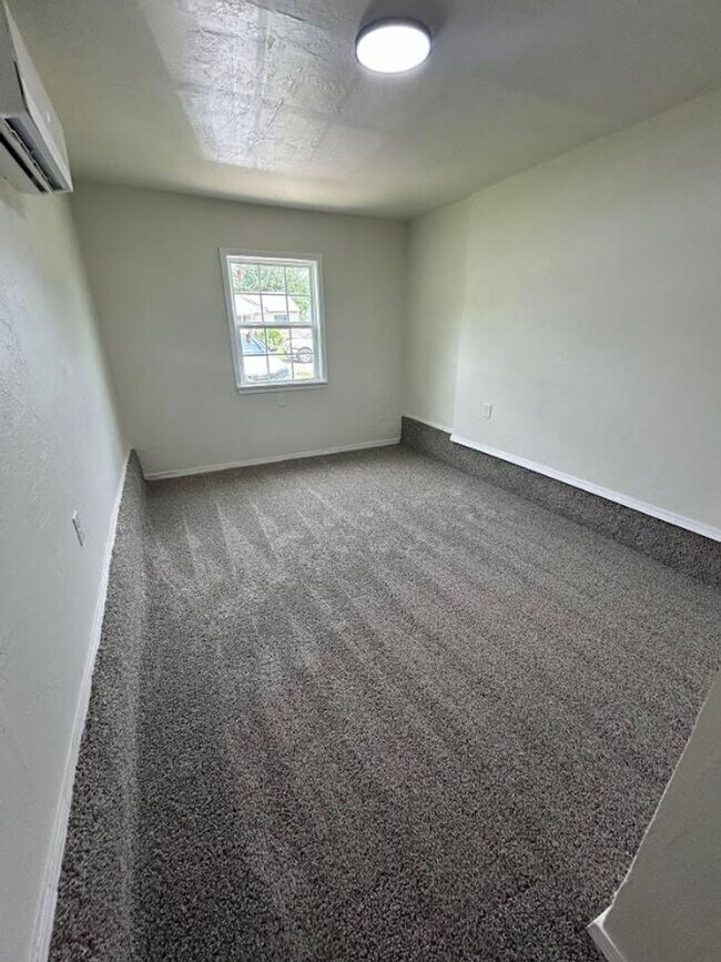 Building Photo - 3 Bedroom Rent to Own Home Available!