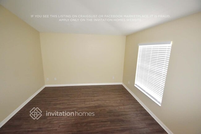 Building Photo - 2201 NW 1st St