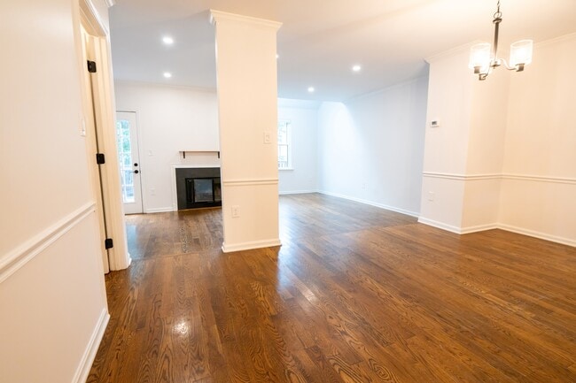 Building Photo - 2119 Hutchison Grove Ct