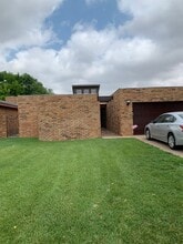 Building Photo - 2116 Circlewood Pl