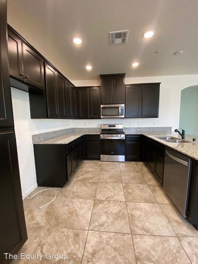 Foto del edificio - 3 br, 2 bath House - 3240 North Kent Street