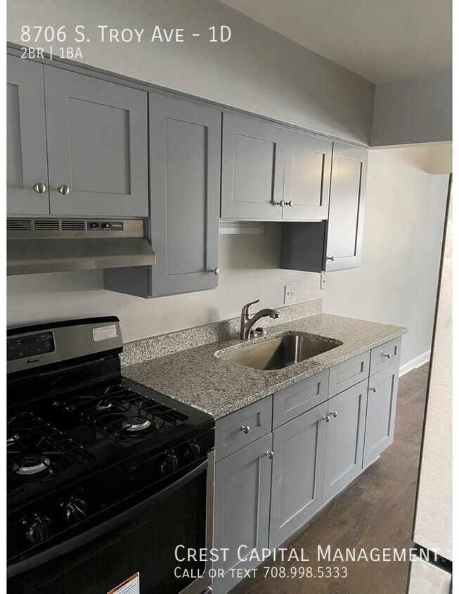 8706 S Troy Ave Unit 1D, Evergreen Park, IL 60805 Room for Rent in