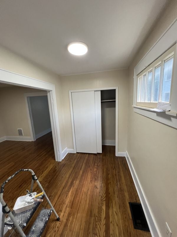 Building Photo - 808 Waverly Pl