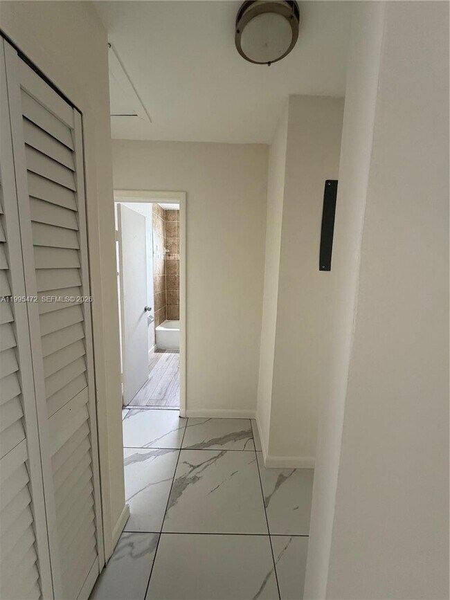 Foto del edificio - 2851 NW 15th Ct