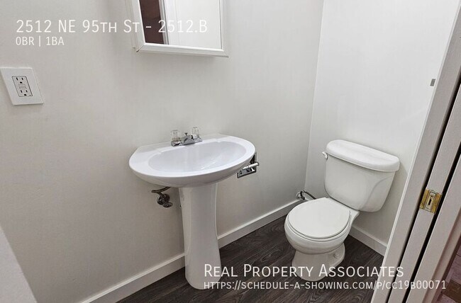 Foto del edificio - 2512 NE 95th St