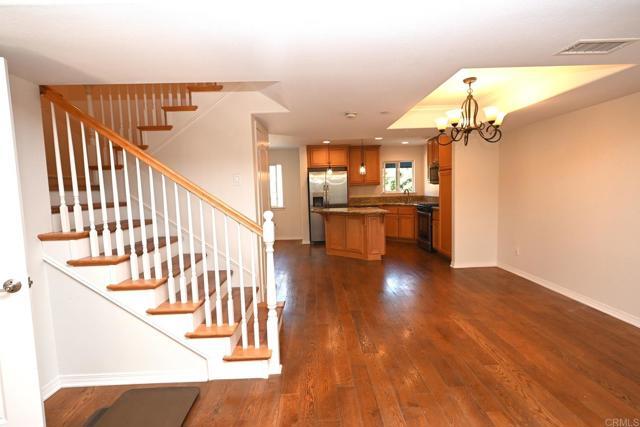 Foto del edificio - 1037 Loretta Ln