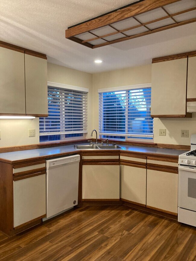 Foto del edificio - Single level Home in Newberg
