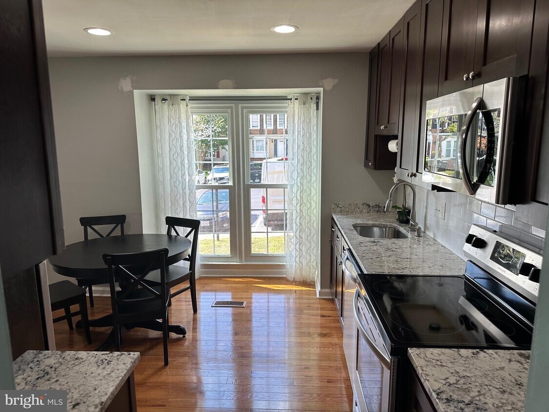 4506 Blue Jay Ct, Woodbridge, VA 22193 Townhome Rentals in Woodbridge VA