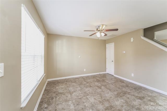 Foto del edificio - 6303 Pennacook Dr