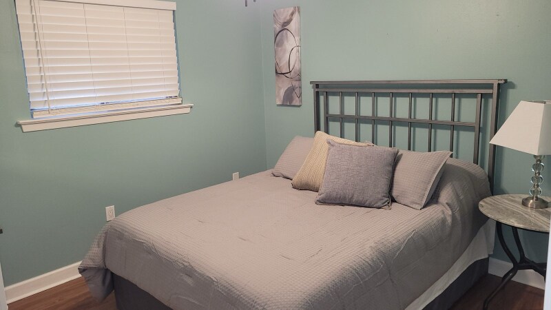 Foto principal - 1212 N Starrett Rd
