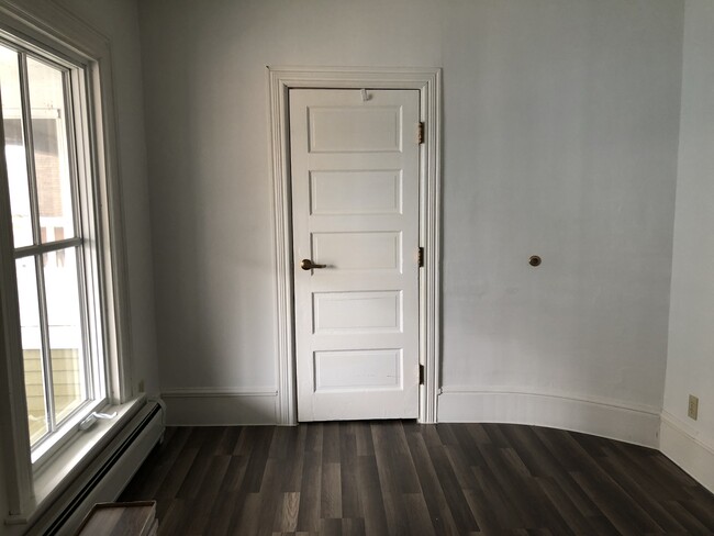 Bedroom 2 - 74 Mountain St