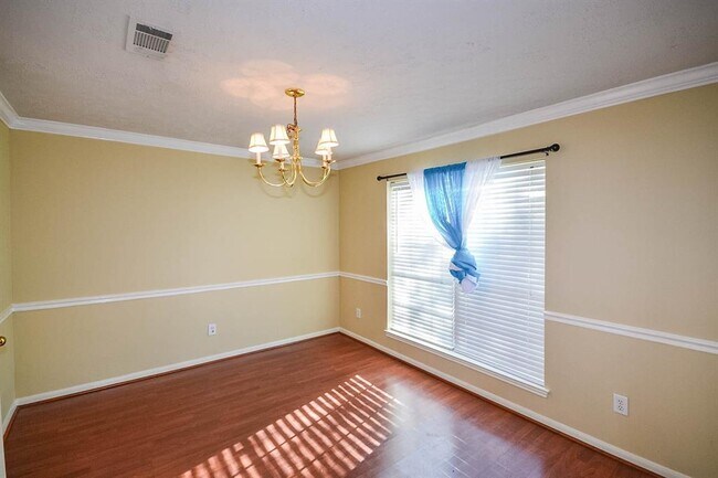 Building Photo - 16811 Basewood Ct
