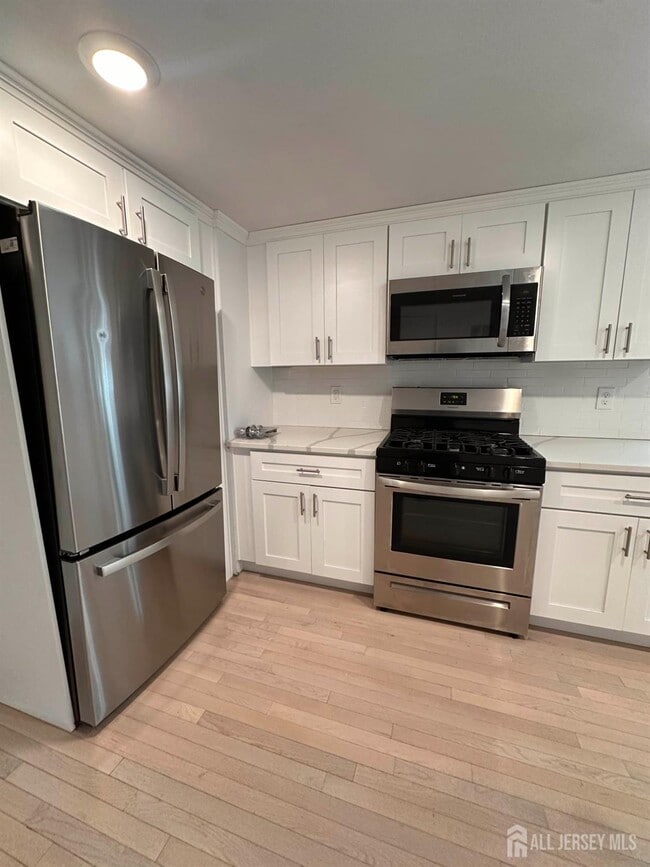 Building Photo - 42 S Louis St