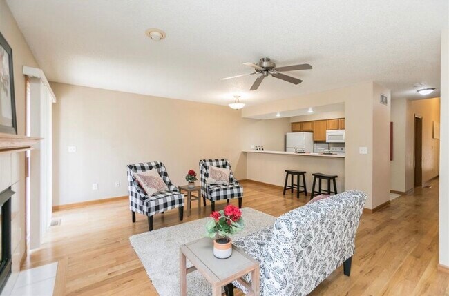 Building Photo - 1511 Ranier Dr