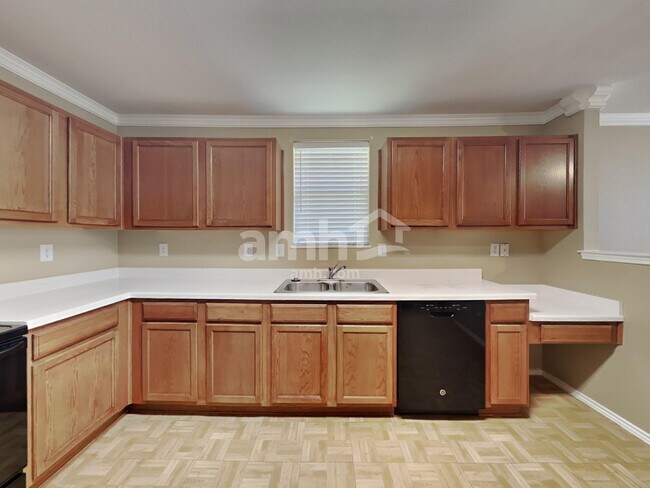 Building Photo - 9029 Quarter Horse Ln