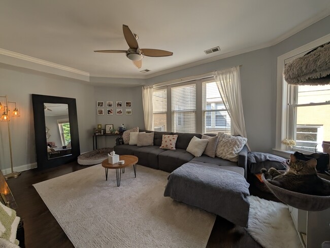 Foto del edificio - 3402 N Bell Ave