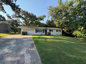 Building Photo - 2116 Tarlton Dr