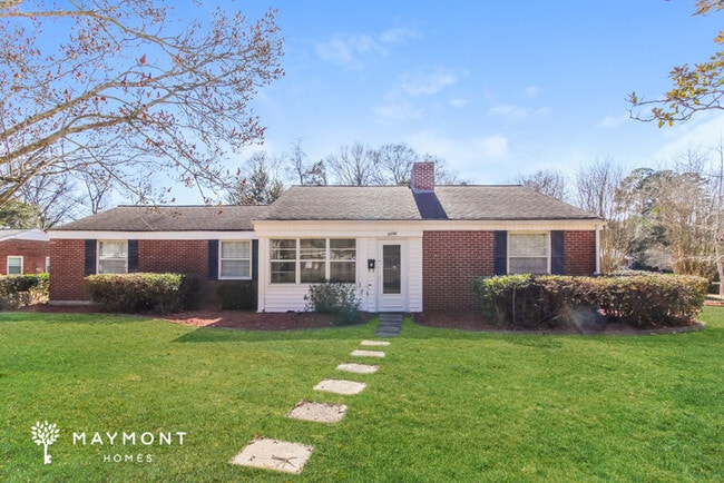 Building Photo - 3556 Dalraida Pkwy