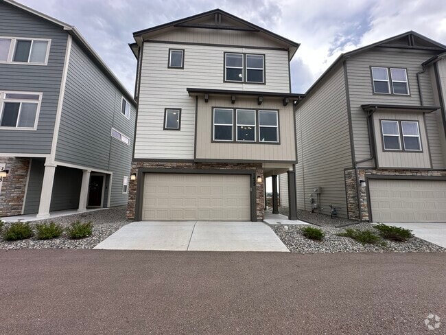Building Photo - 7435 Gorgeted Quail Grv
