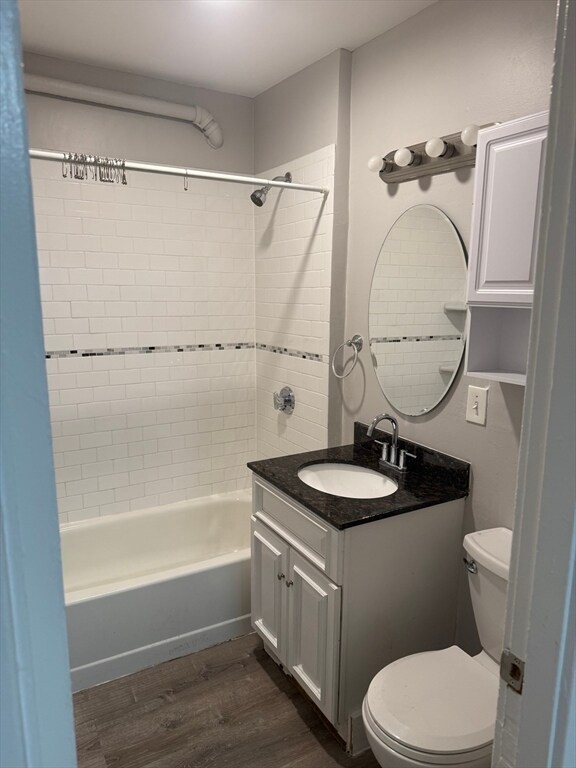 Building Photo - 32 Mechanic St