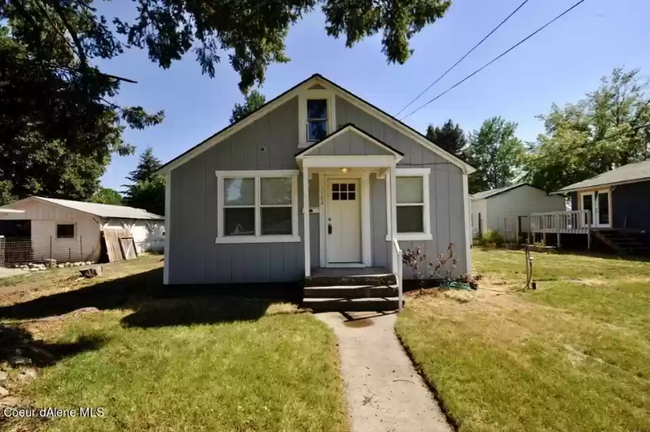 Building Photo - 1102 Adeline Ave