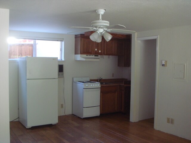 Building Photo - 616 Cedar St