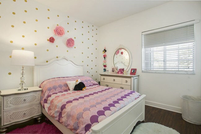 Foto del edificio - 11012 NW 59th St