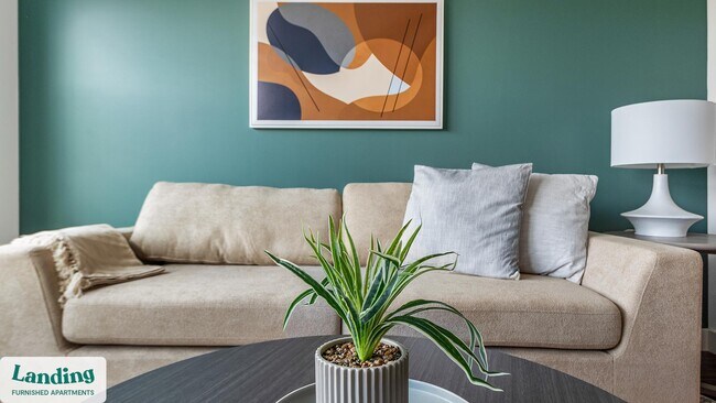 Foto del edificio - 1010 Enclave Blvd