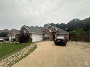 Building Photo - 125 Bent Creek Dr