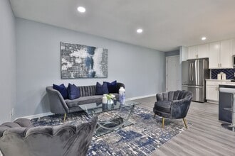 Building Photo - Dogwood Gardens Apartments