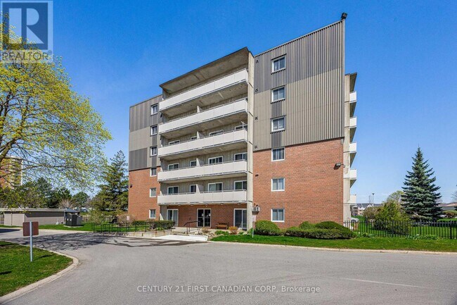 Building Photo - 1104 Jalna Blvd