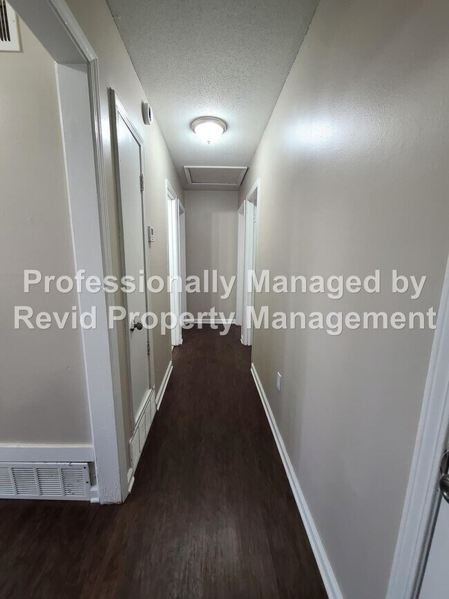 Foto del edificio - Newly Renovated 3 Bedroom Home!! (2024) Wi...