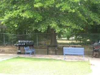 Barbeque - Country Park Village Apartments