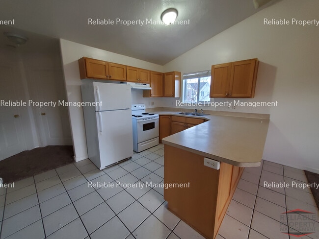 Building Photo - 695 John Adams Pky