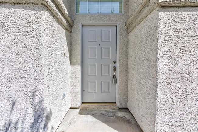 Building Photo - 9748 Derbyhill Cir