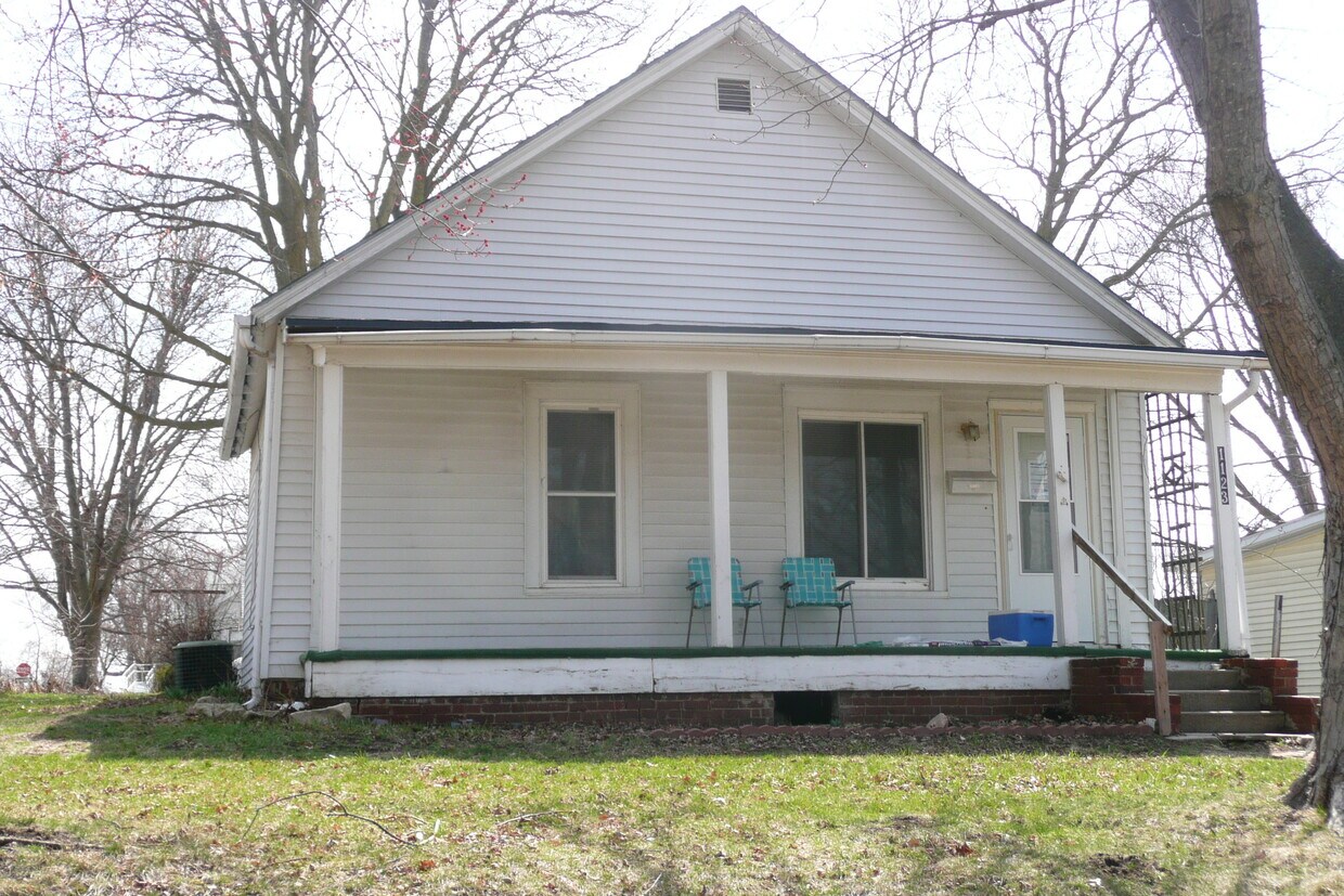 1123 Elk St, Beatrice, NE 68310 House Rental in Beatrice, NE