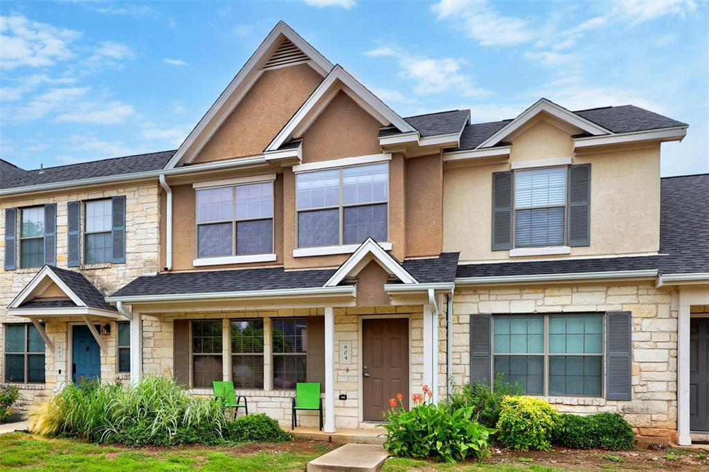 Foto principal - 401 Buttercup Creek Blvd