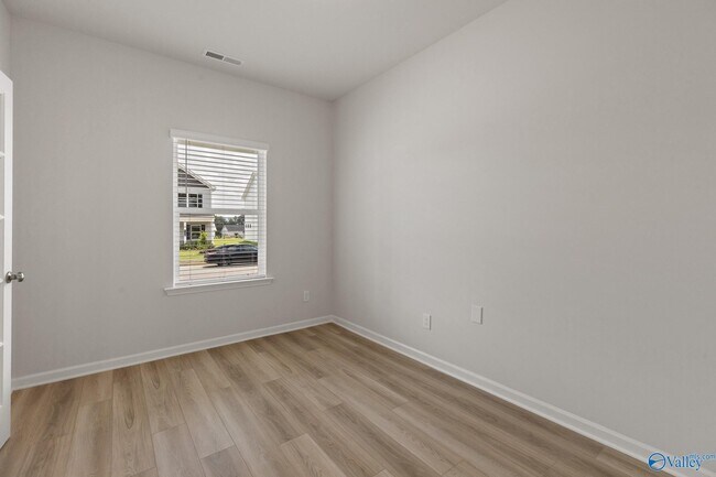 Foto del edificio - 7202 Fox Gln Cir SE