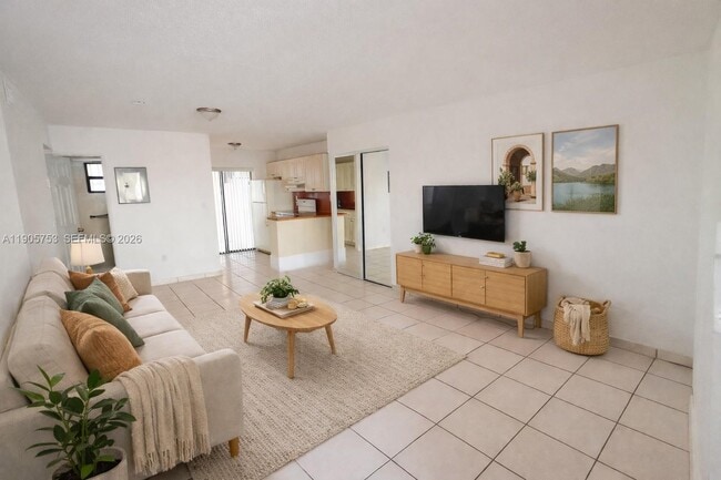 Building Photo - 2740 W 63rd St