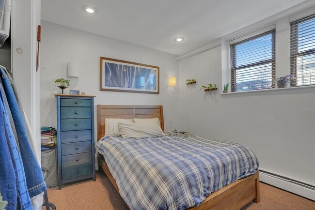 Foto del edificio - 344 Harvard St