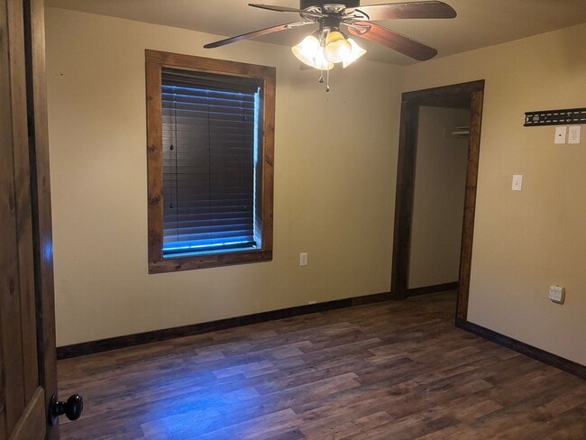 Building Photo - 2/1 Barndominium on Two Acre Horse Ranch i...