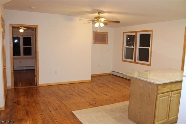 Building Photo - 9 Orchard St